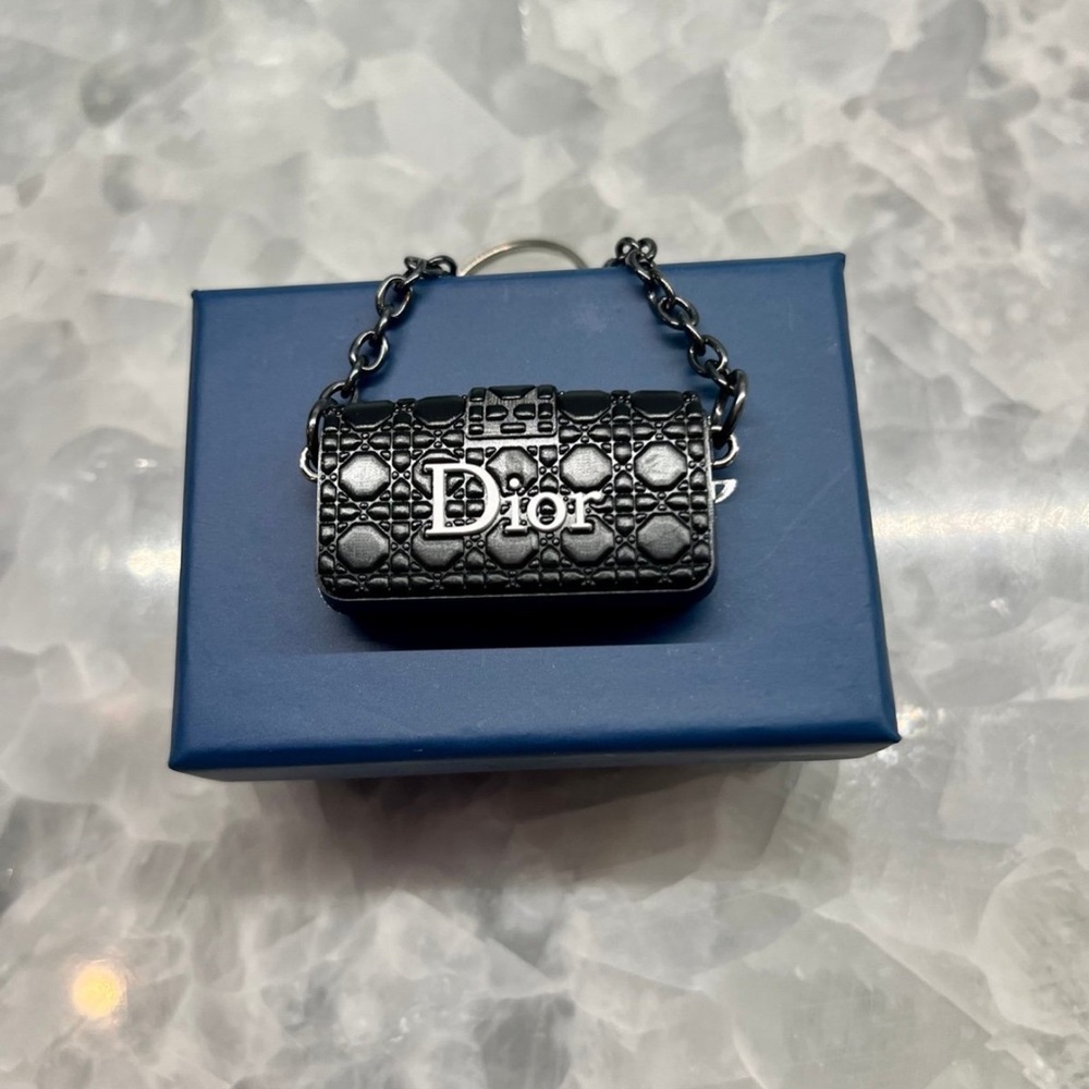 Mini Dior Fashion Handbag Keychain with Box! - Picture 2 of 4